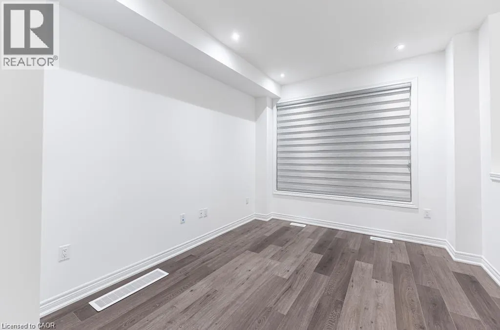 120 COURT Drive Unit# 22 #22