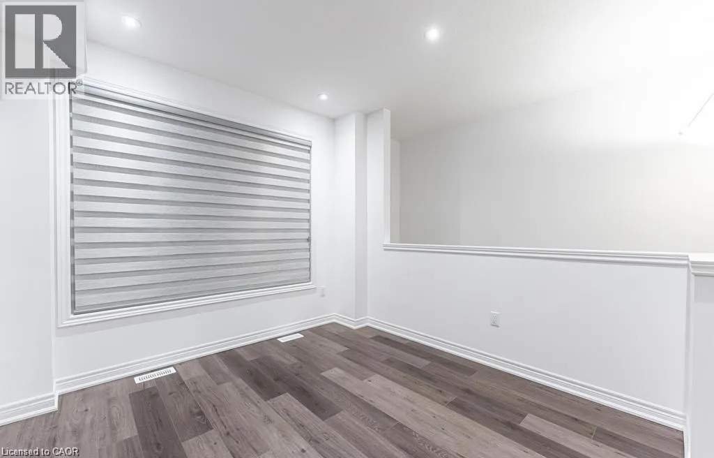 120 COURT Drive Unit# 22 #22