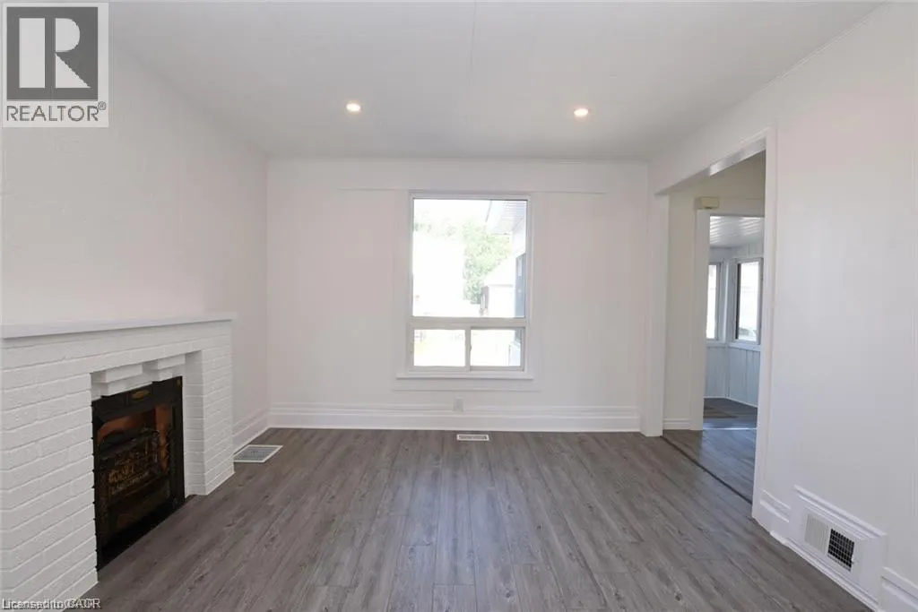 26 FAIRVIEW Avenue