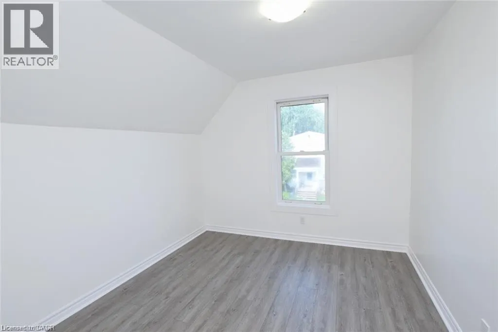 26 FAIRVIEW Avenue