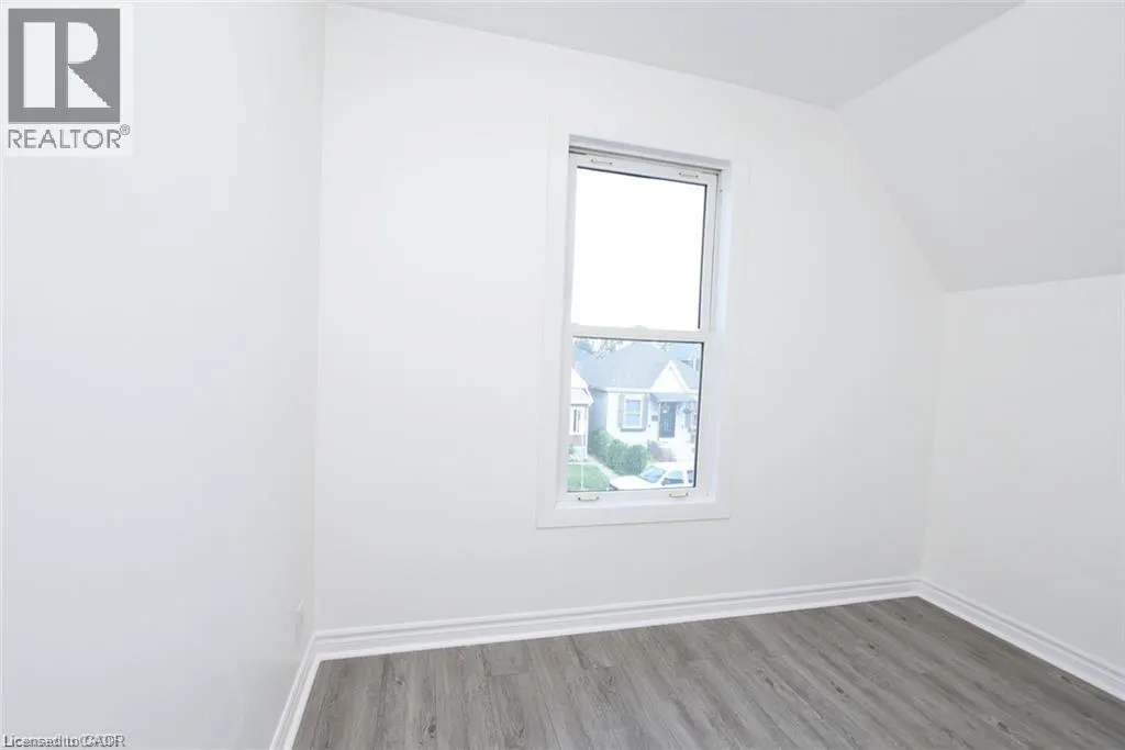 26 FAIRVIEW Avenue