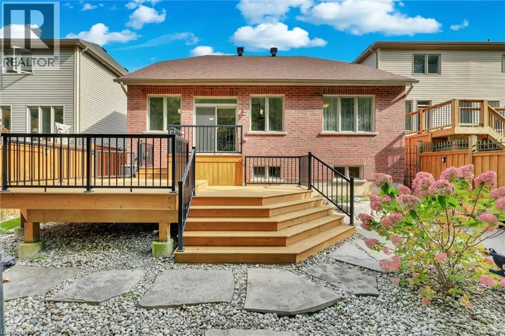 8541 SWEET CHESTNUT Drive