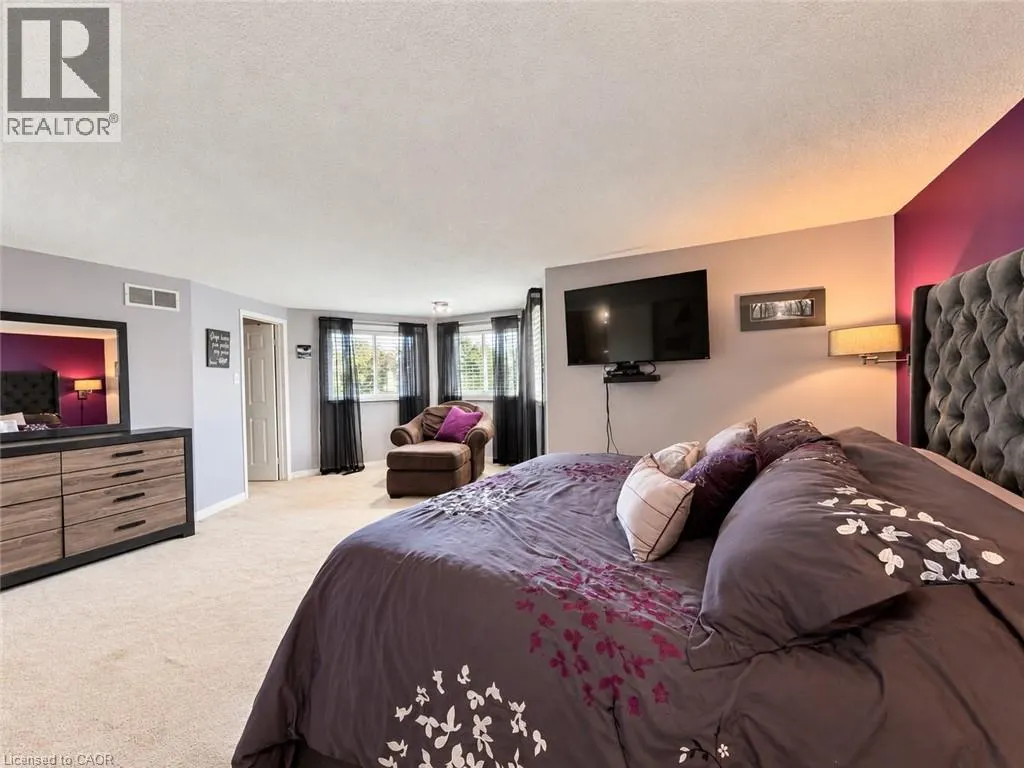 35 GERALD Crescent