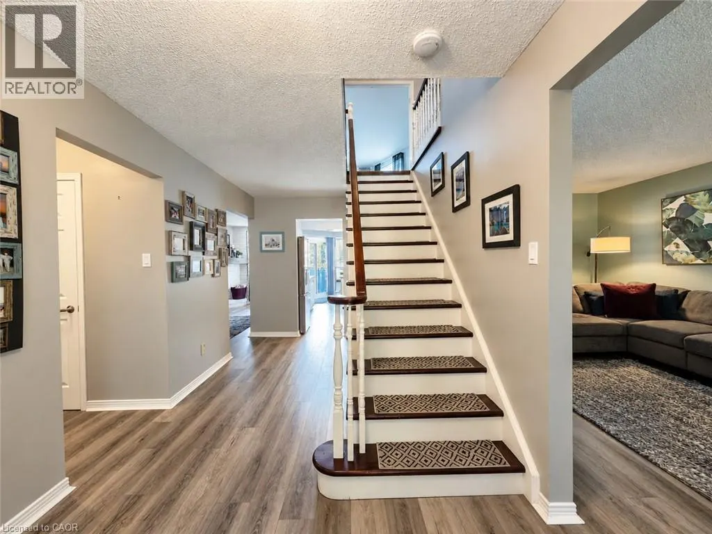 35 GERALD Crescent