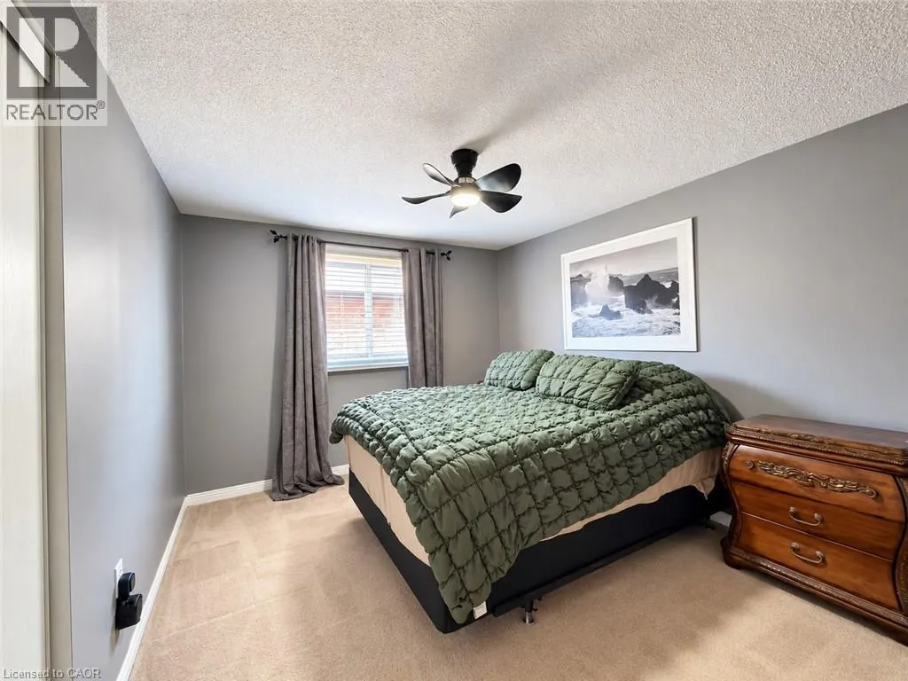 35 GERALD Crescent