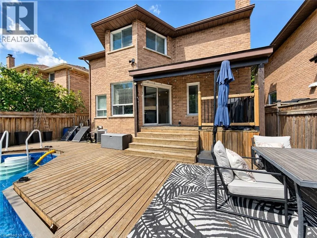 35 GERALD Crescent
