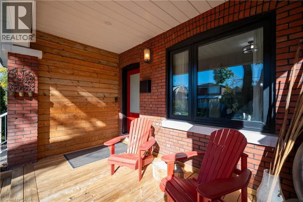 213 BOON Avenue