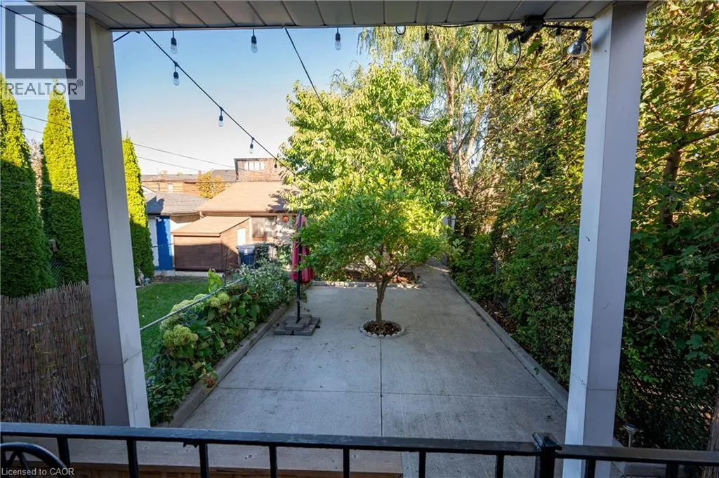 213 BOON Avenue