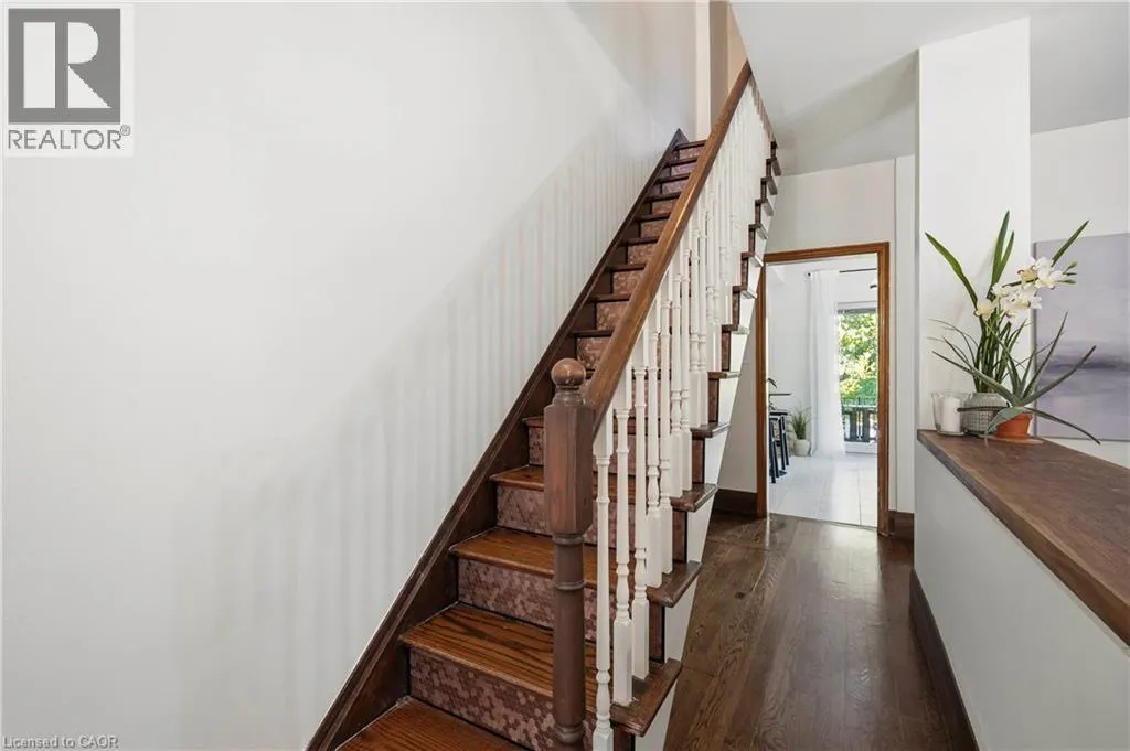 213 BOON Avenue