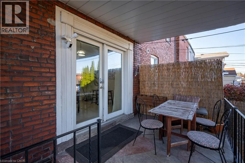 213 BOON Avenue