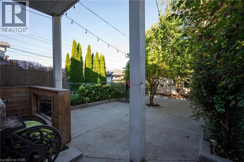213 BOON Avenue