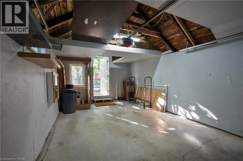 213 BOON Avenue