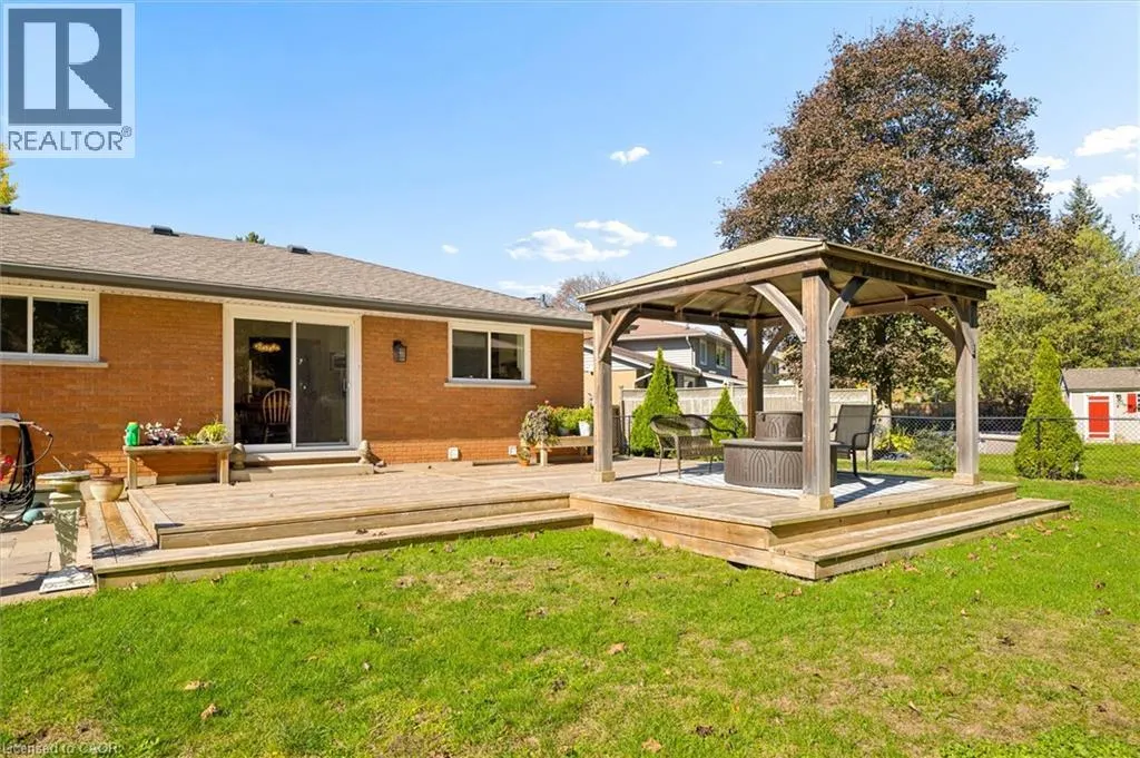 18 EVELYN Crescent