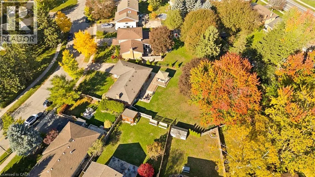 18 EVELYN Crescent