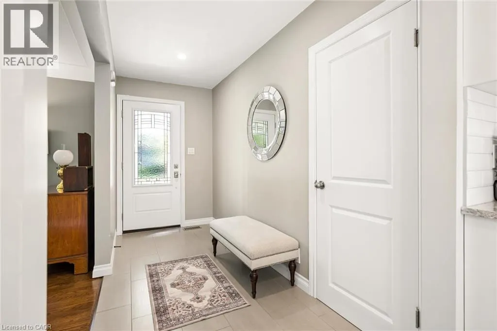 18 EVELYN Crescent