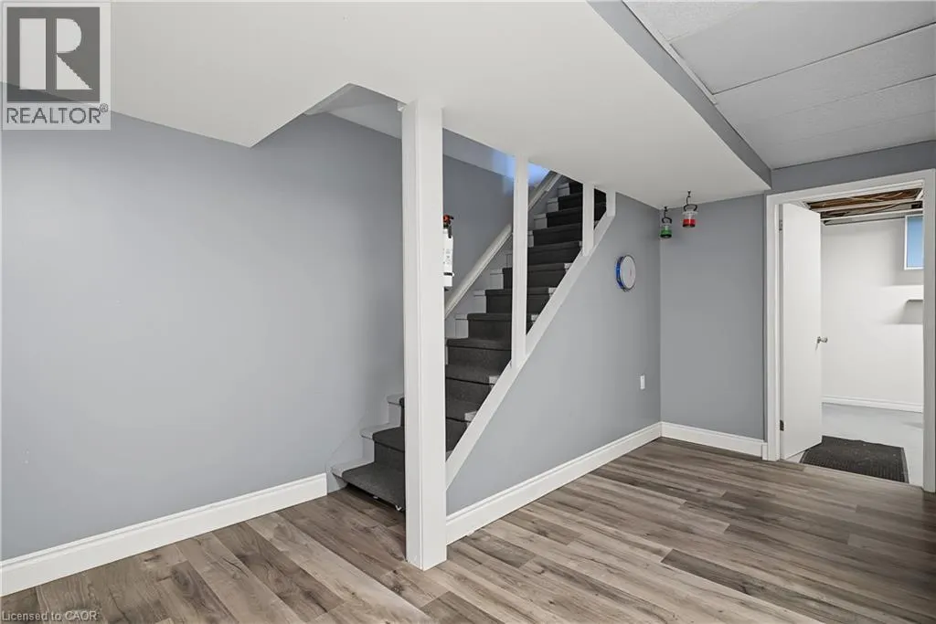 15 GREEN VALLEY Drive Unit# 1 #1