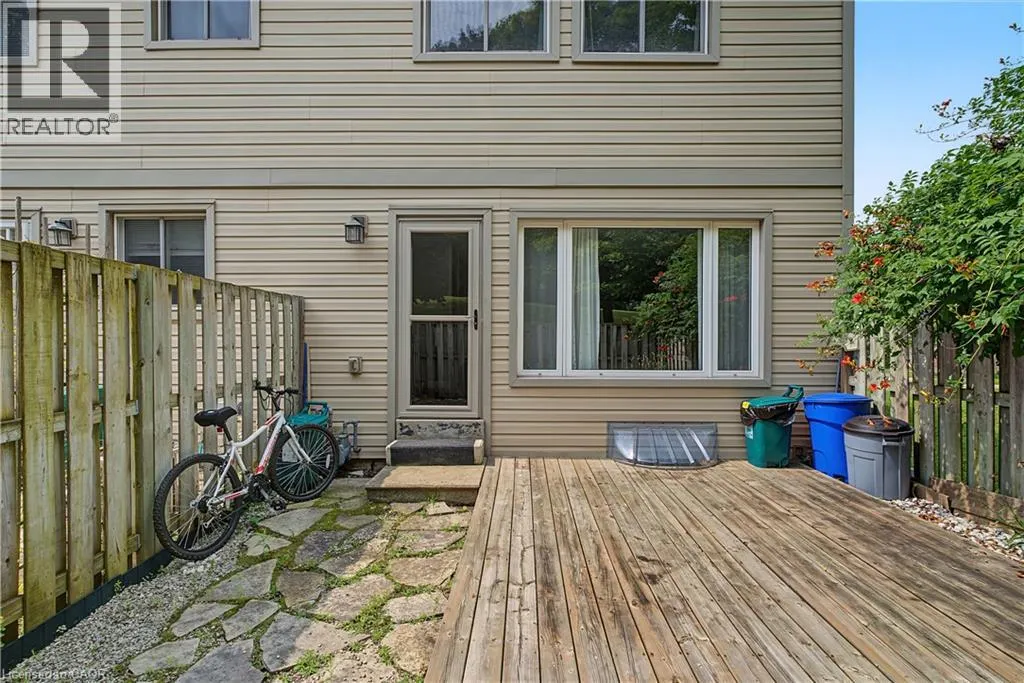 15 GREEN VALLEY Drive Unit# 1 #1