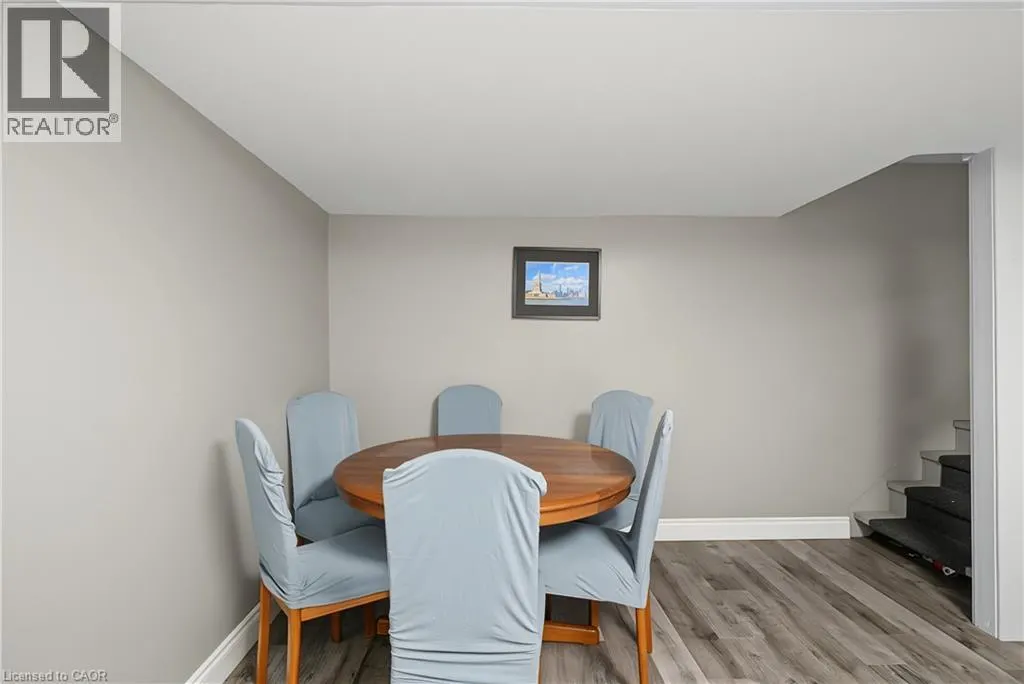 15 GREEN VALLEY Drive Unit# 1 #1