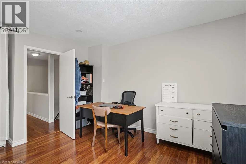 15 GREEN VALLEY Drive Unit# 1 #1