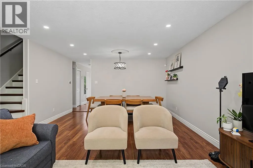 15 GREEN VALLEY Drive Unit# 1 #1