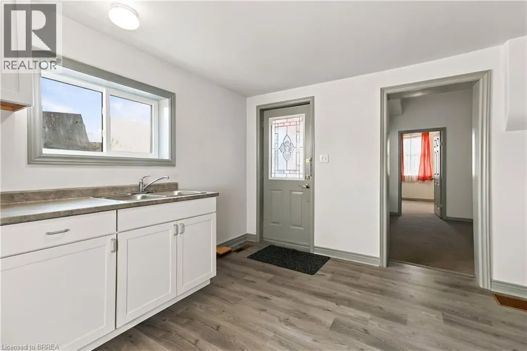 139 GRAND RIVER Avenue Unit# Lower #Lower