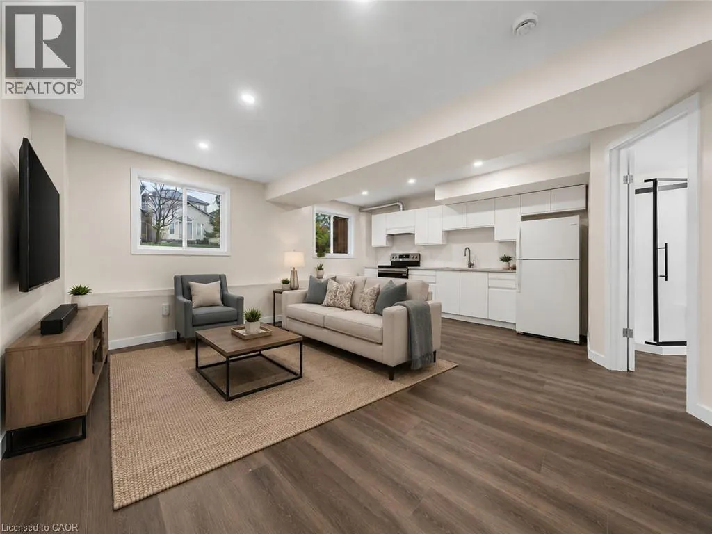716 KARLSFELD Road Unit# A #A