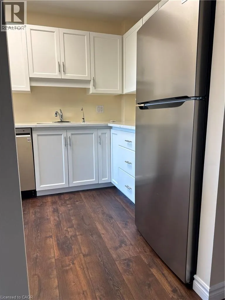 405 ERB Street W Unit# 102 #102