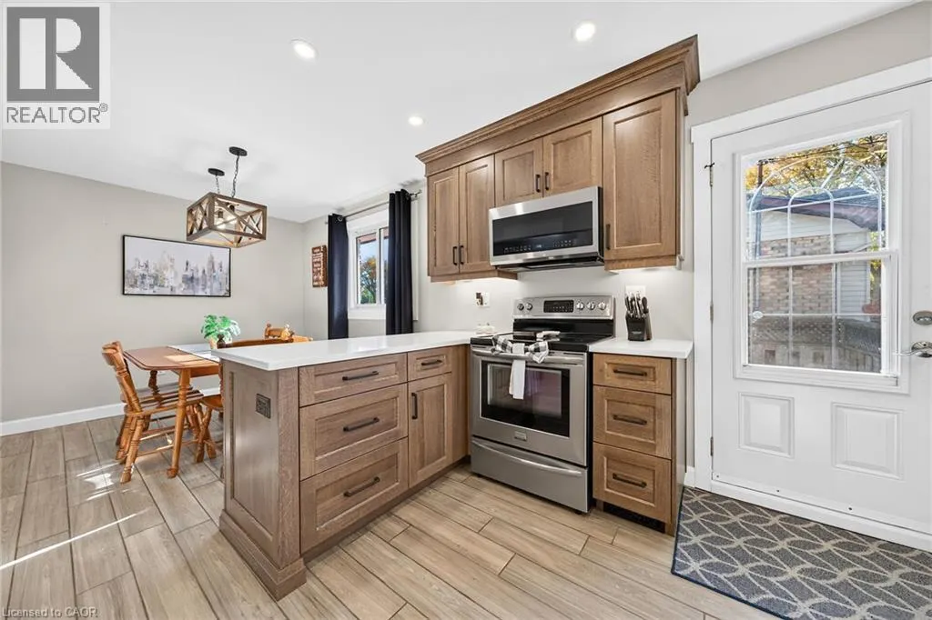 225 MACCRAE Drive