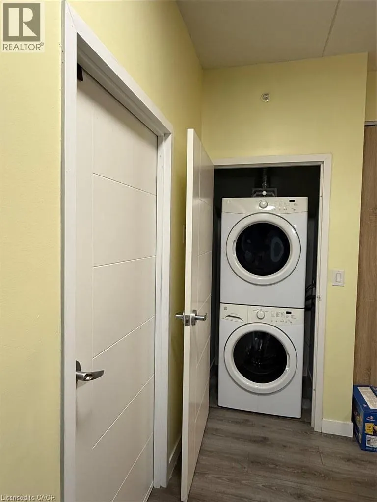318 SPRUCE Street Unit# 1202 #1202