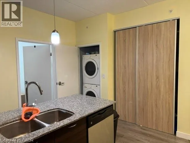 318 SPRUCE Street Unit# 1202 #1202