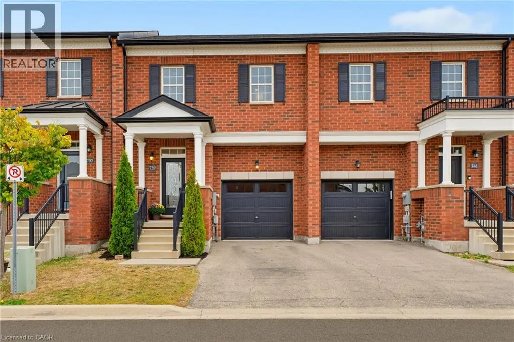 739 BANKS Crescent