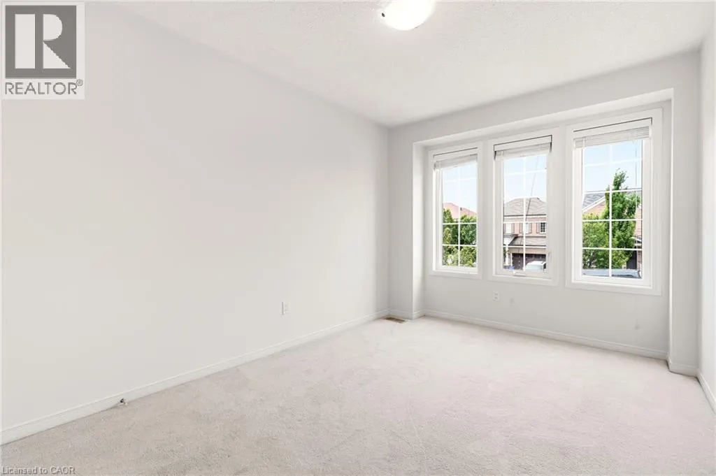 215 NISBET Boulevard