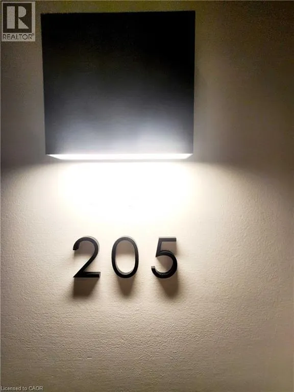 75 HURON Street Unit# 205 - STUDIO