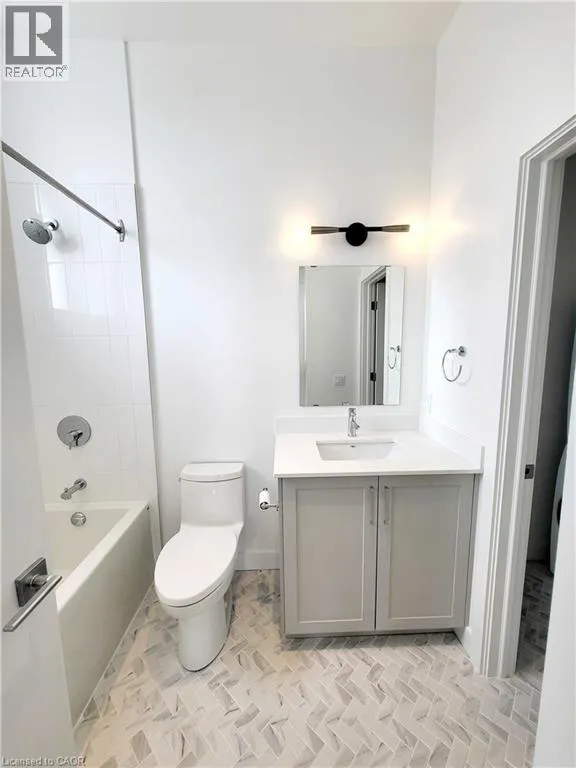 75 HURON Street Unit# 205 - STUDIO