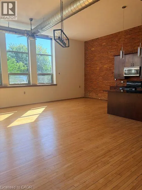 357 HUNTER Street W Unit# 22 #22