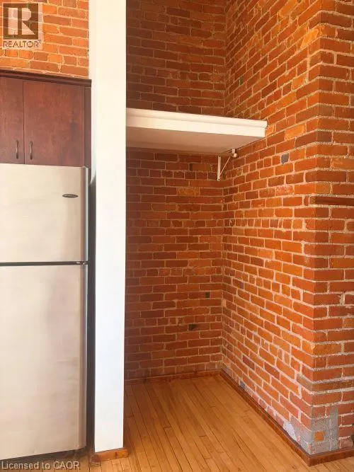 357 HUNTER Street W Unit# 22 #22
