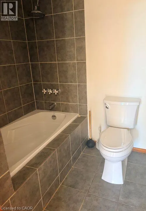 357 HUNTER Street W Unit# 22 #22