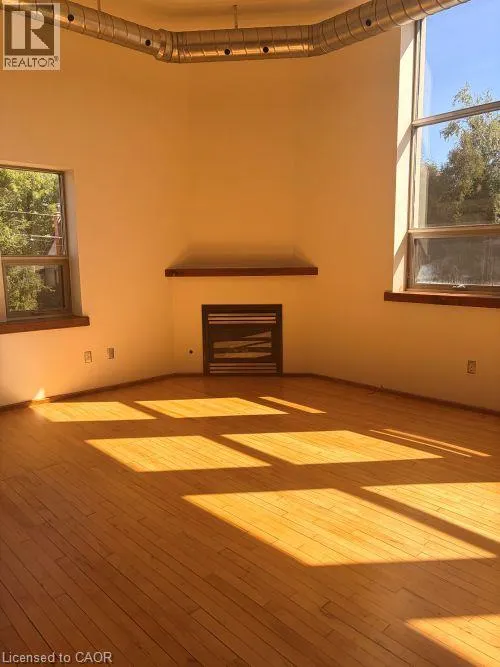 357 HUNTER Street W Unit# 22 #22