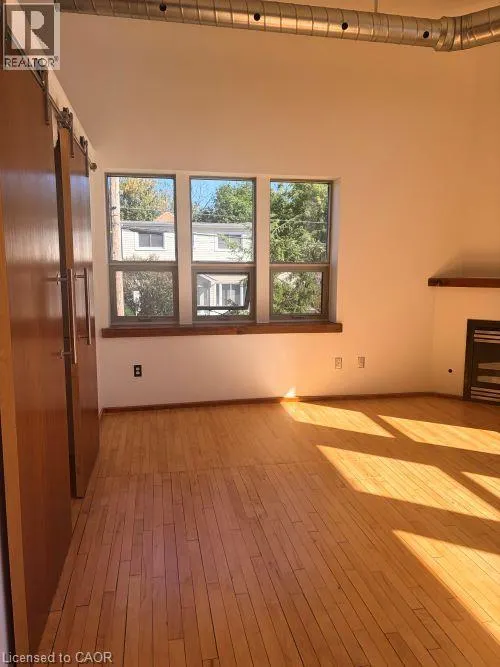 357 HUNTER Street W Unit# 22 #22