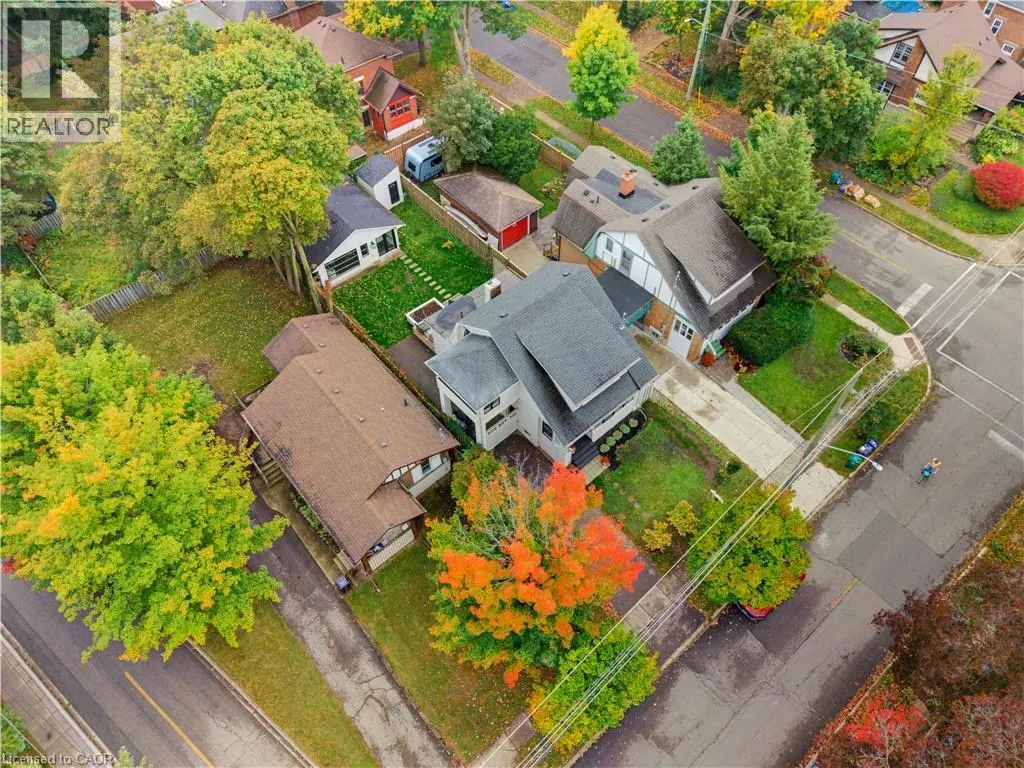 89 ALLEN Street W