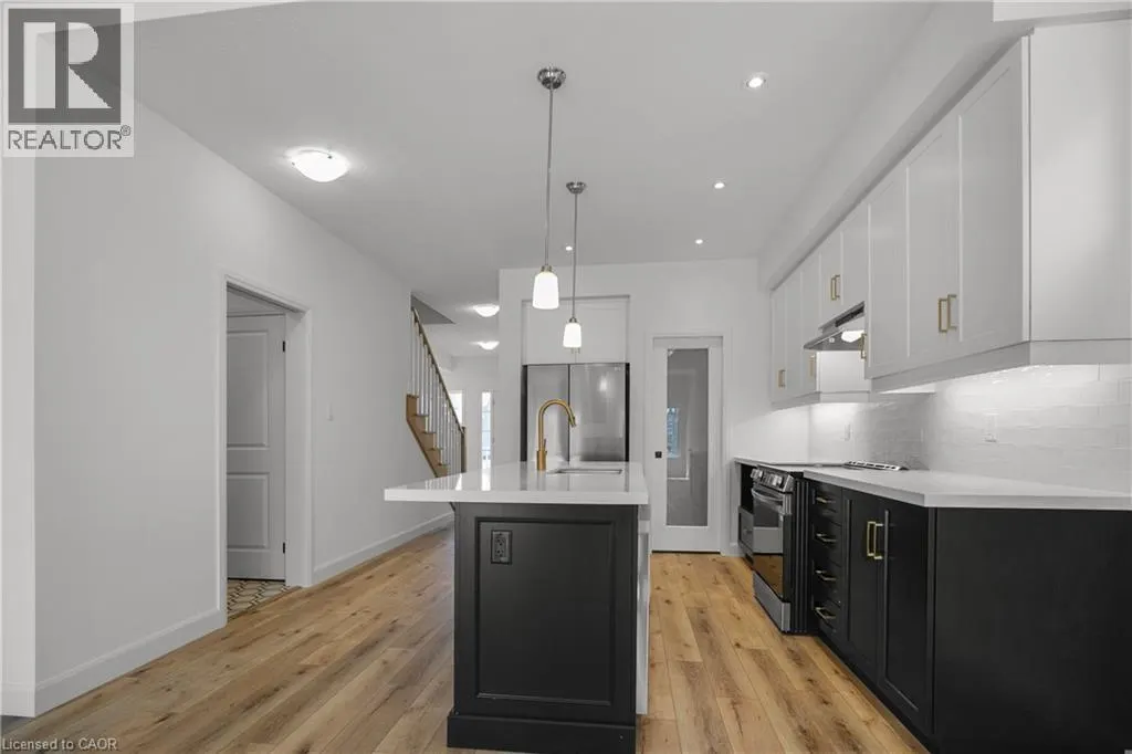 26 BEACHWALK Crescent