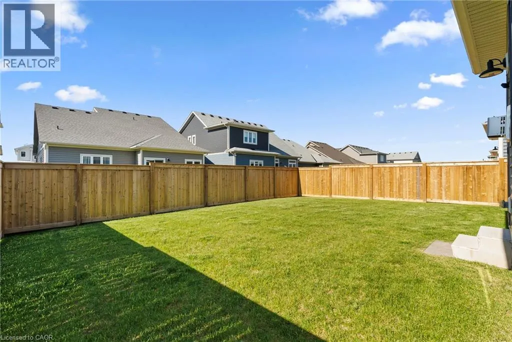26 BEACHWALK Crescent