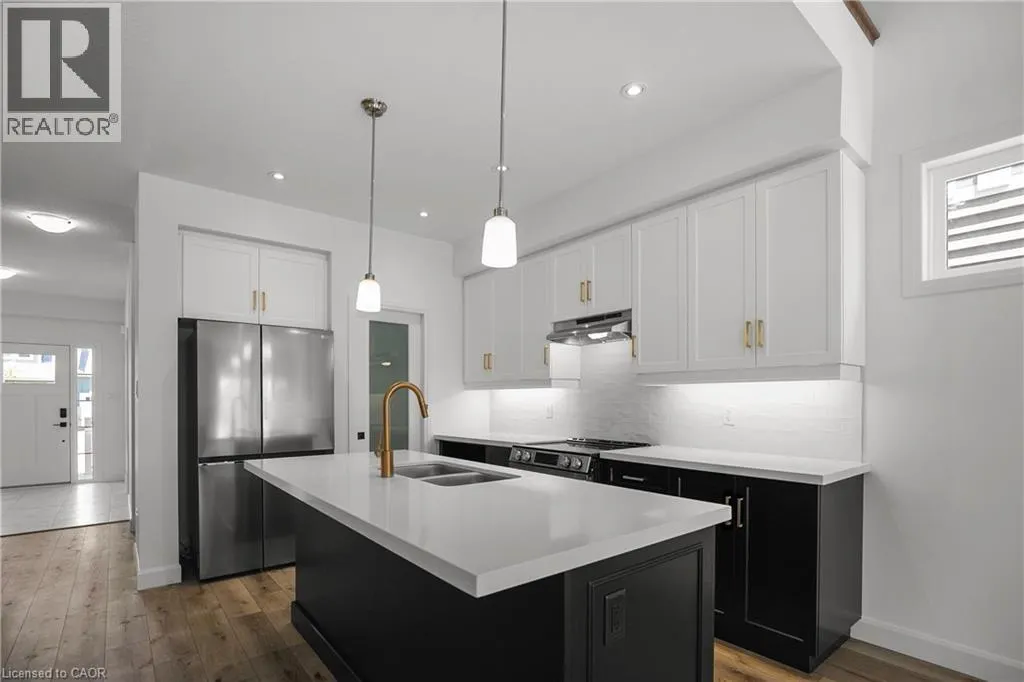 26 BEACHWALK Crescent