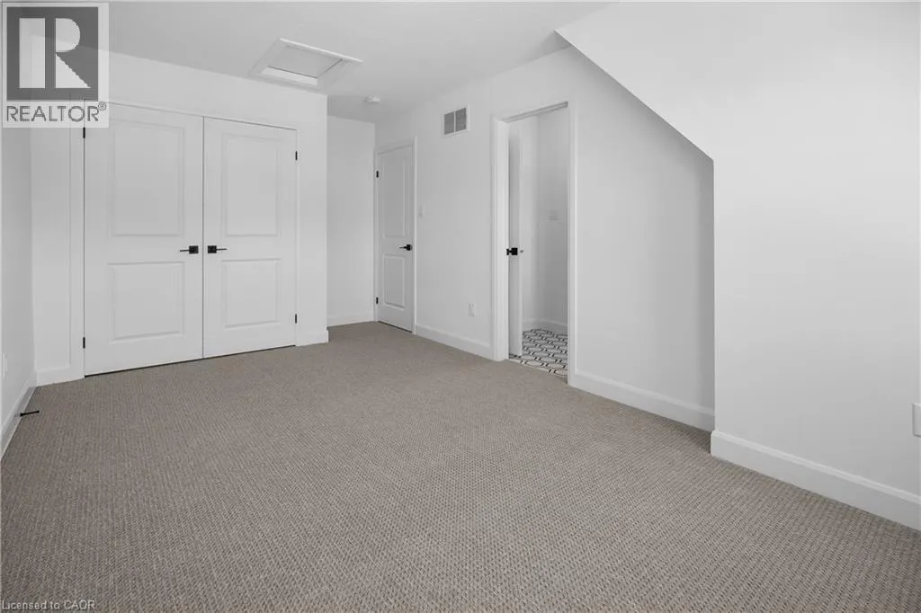 26 BEACHWALK Crescent