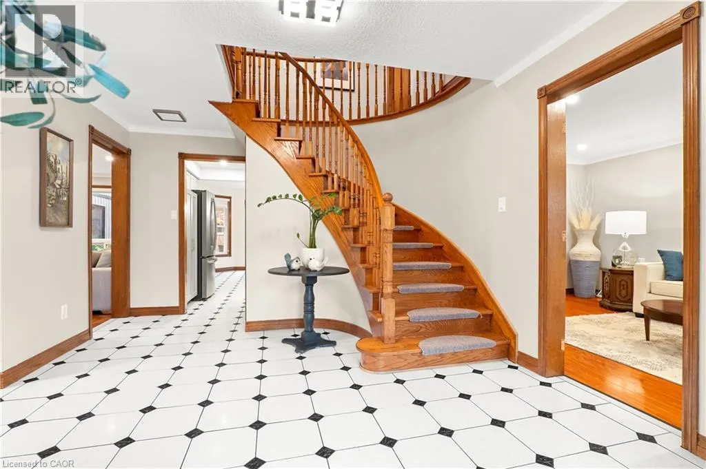 98 WALLACE Drive