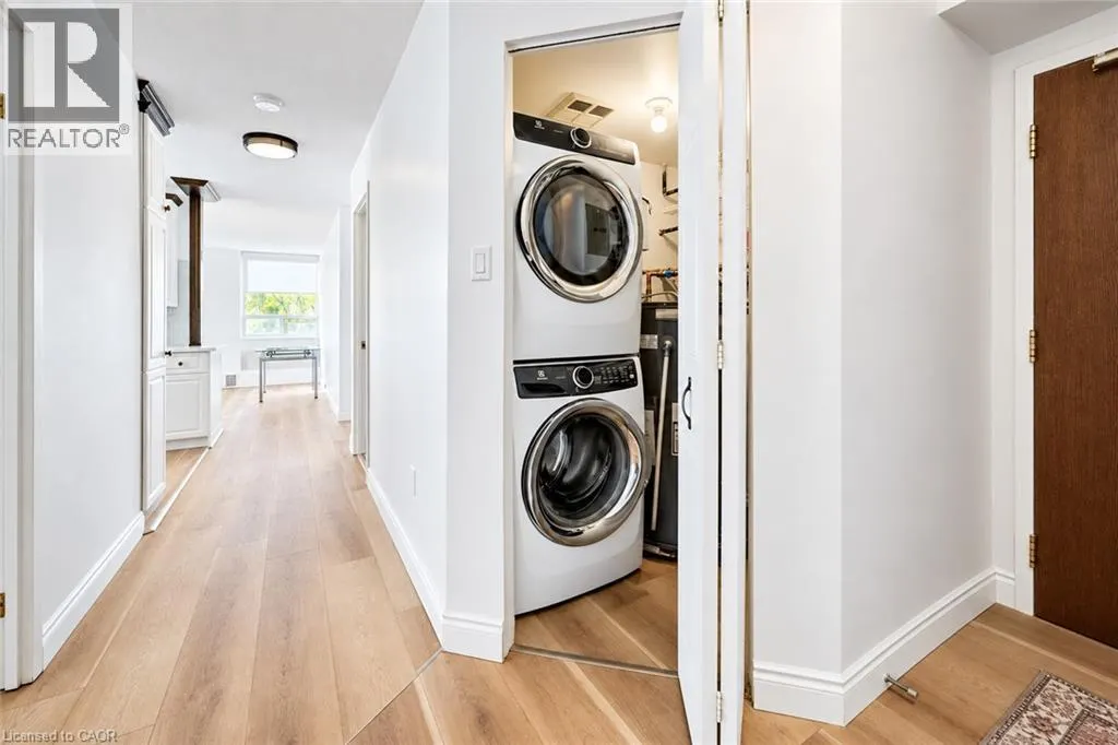 3227 KING Street E Unit# 604 #604