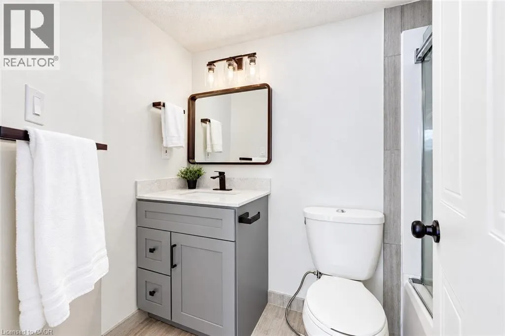 3227 KING Street E Unit# 604 #604