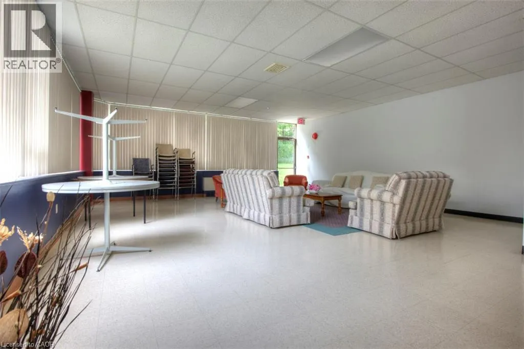 3227 KING Street E Unit# 604 #604