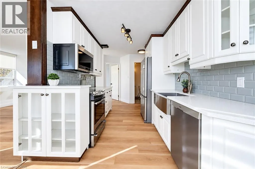 3227 KING Street E Unit# 604 #604