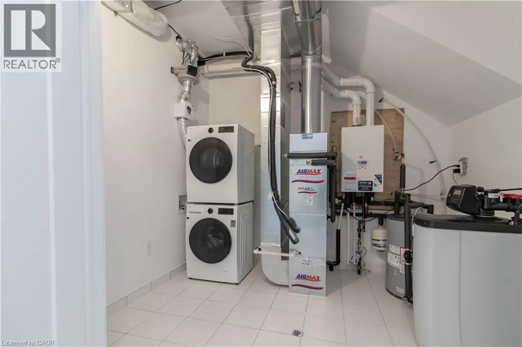 25 PALACE Street Unit# P10 #P10